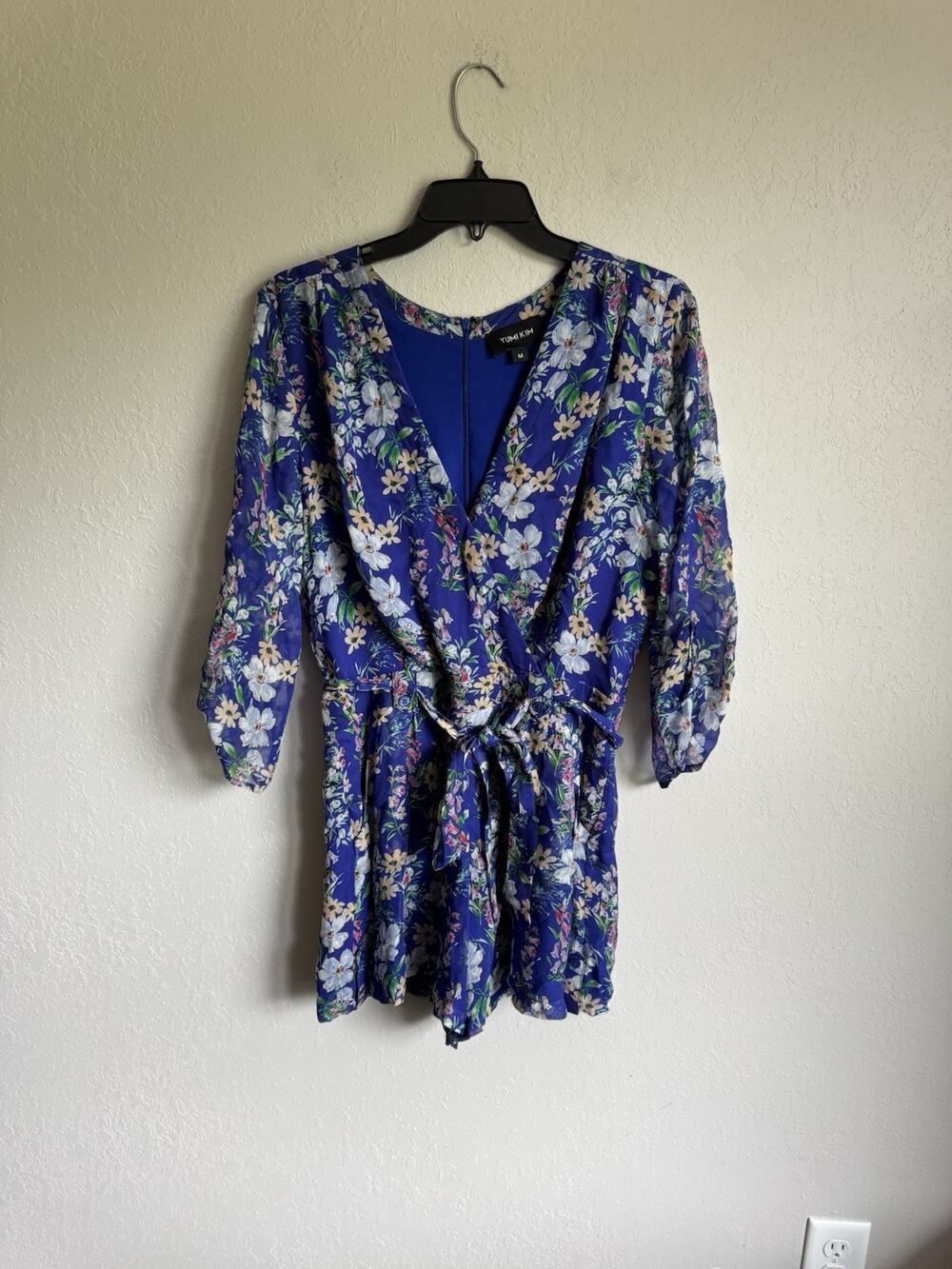 Yumi Kim Blue Floral Sheer Rolled Sleeve Belted Shorts Romper Womens M Coquette